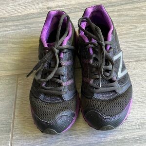 New Balance 310 sneakers